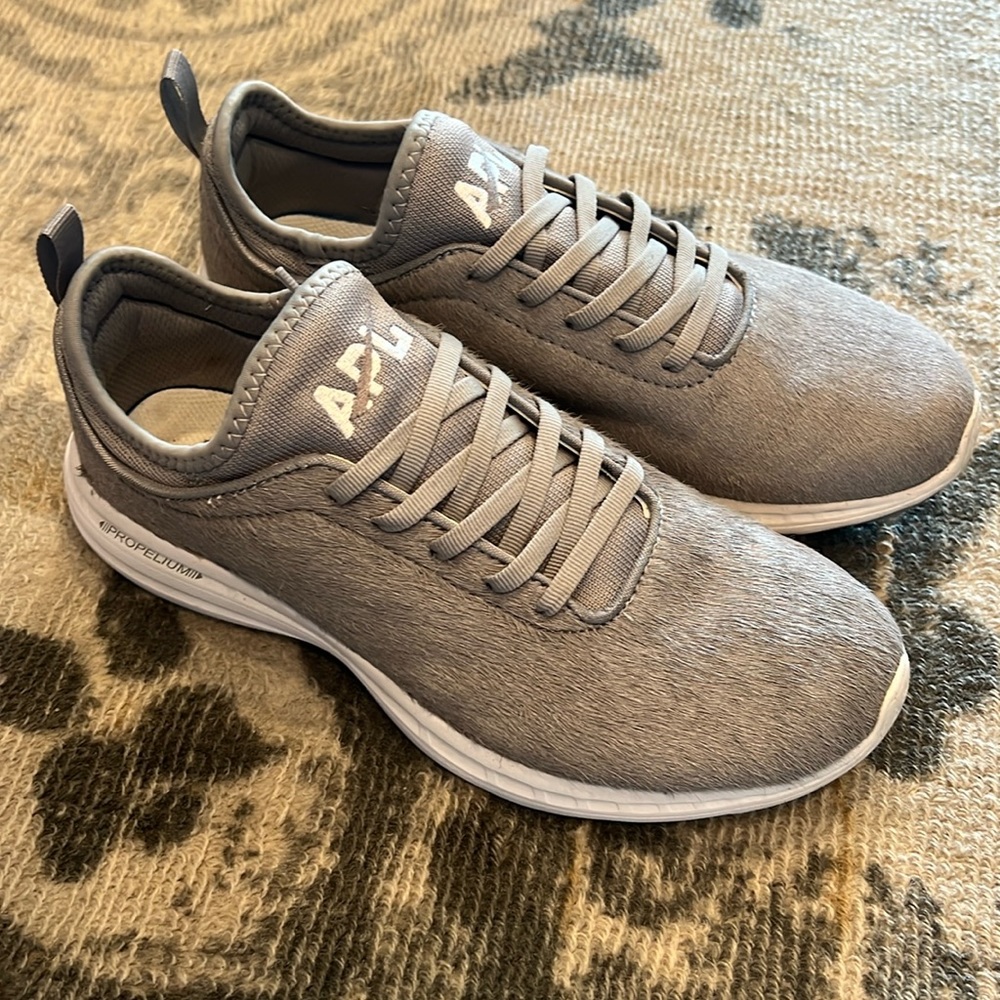 APL phantom calf hair gray